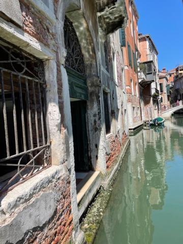 San Marco Apartment With Canal View Venetië Buitenkant foto
