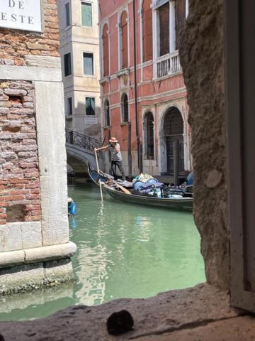 San Marco Apartment With Canal View Venetië Buitenkant foto