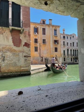 San Marco Apartment With Canal View Venetië Buitenkant foto