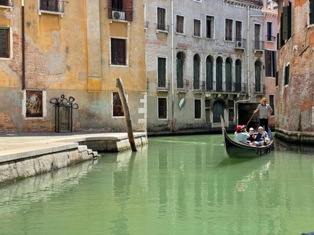 San Marco Apartment With Canal View Venetië Buitenkant foto